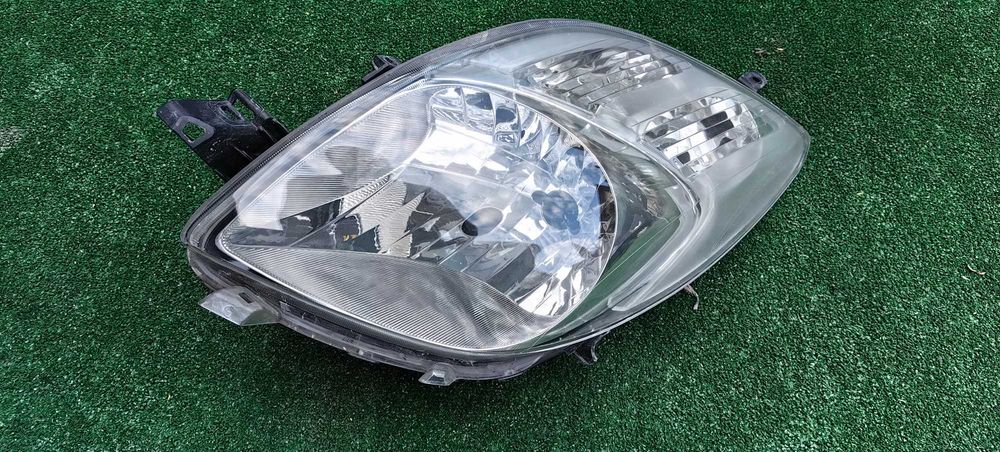 Фар за Toyota Yaris / Тойота Ярис
