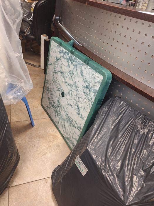 Комплект - маса и столове