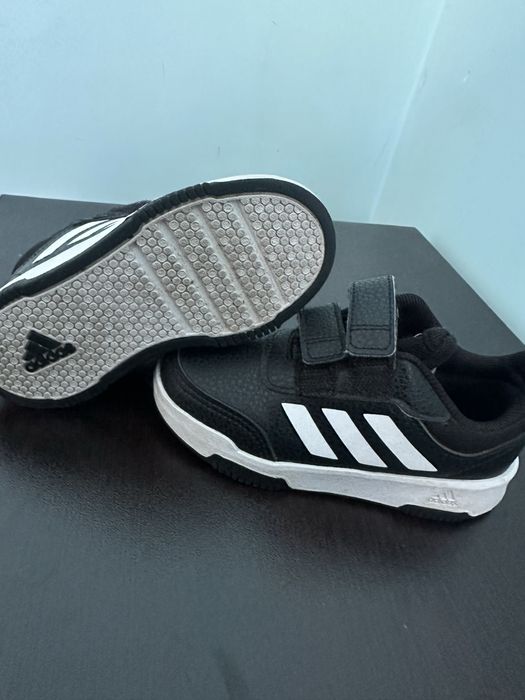 Маратонки Adidas 25н