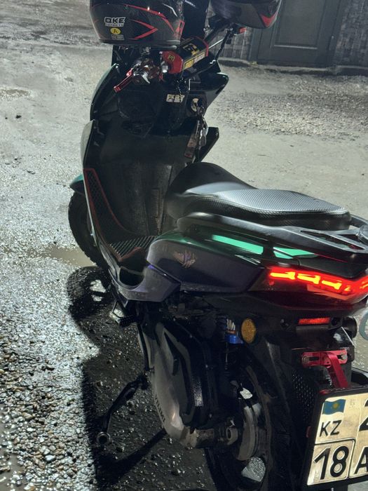 Продам скутер МАКСИ