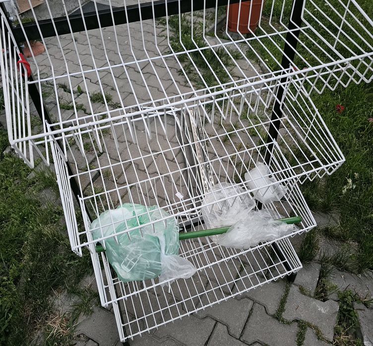 Mobilier magazin, stender, manechini,birou, scaune, etc