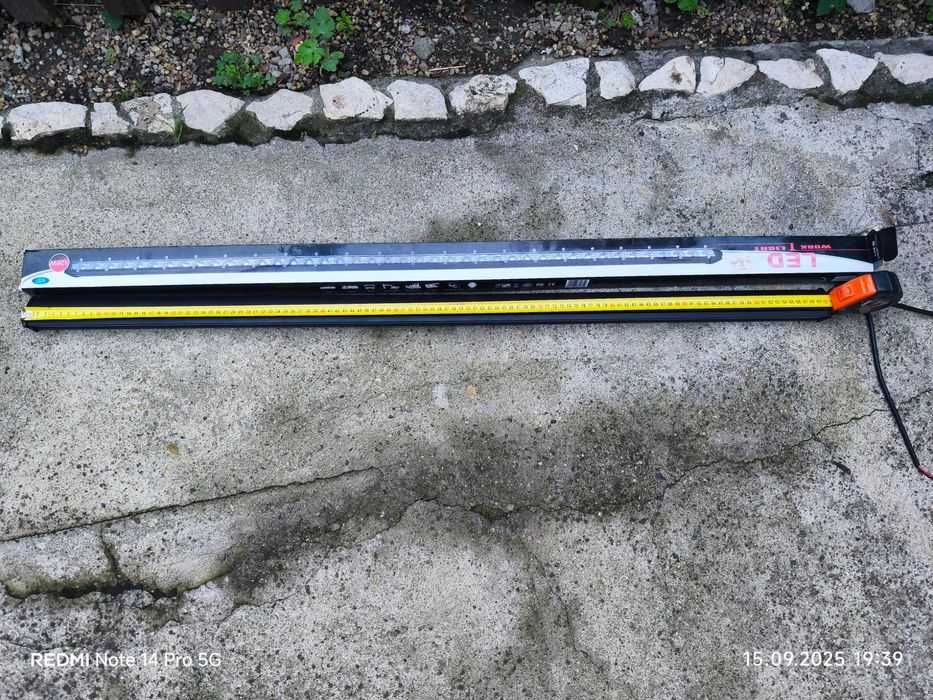 Proiector Led 110 cm