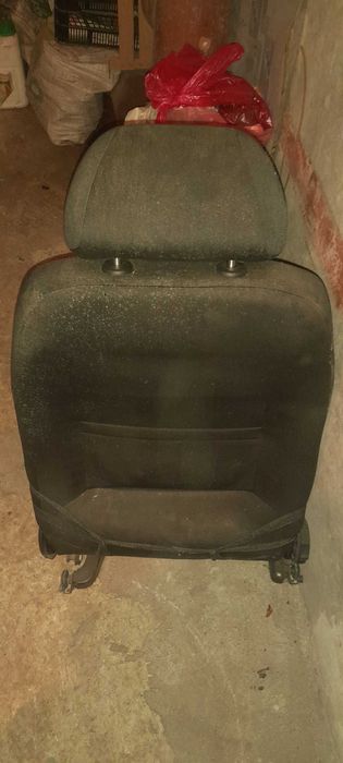 Продавам Седалка от Seat Leon!