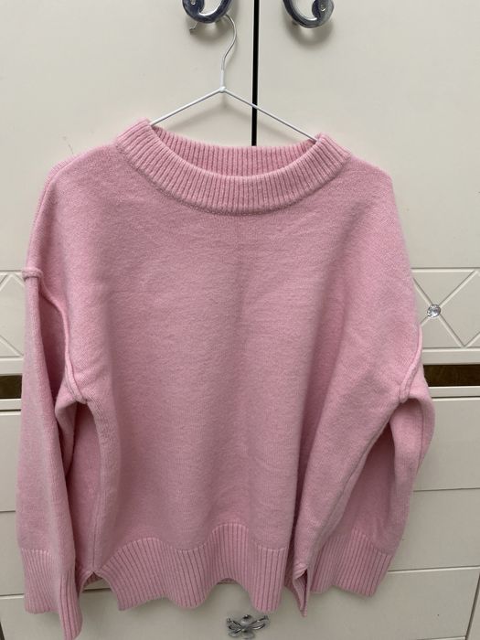 Свитер шерстяной