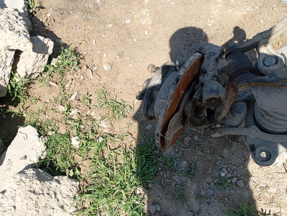 zadnimos va oldi mos sotiladi