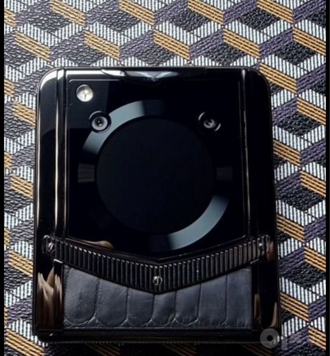 Vertu IRONFLIP, 12/512 ГБ, 2 SIM