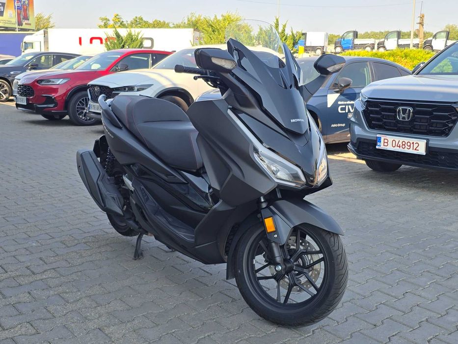 Scooter Honda Forza 350