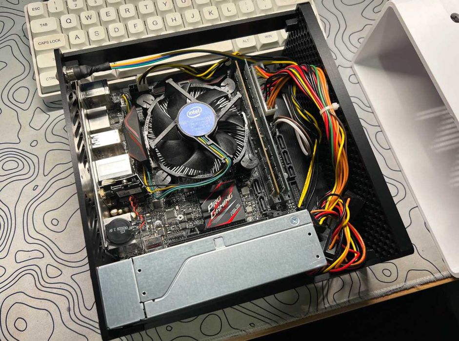Carcasă Mini-ITX 5.19L – Ultra Compactă