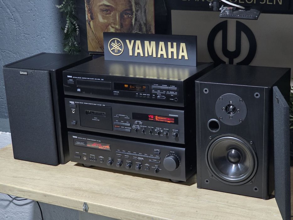 Linie audio YAMAHA ,receiver RX-350,deck kx-330, cd player cdx-450e, boxe ns-g30, sistem hifi retro black