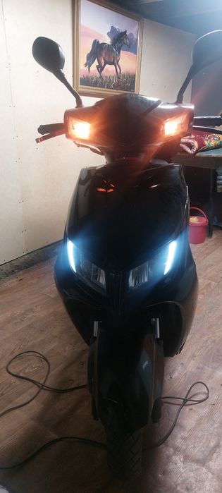 Продам Мопед 8М 125куб