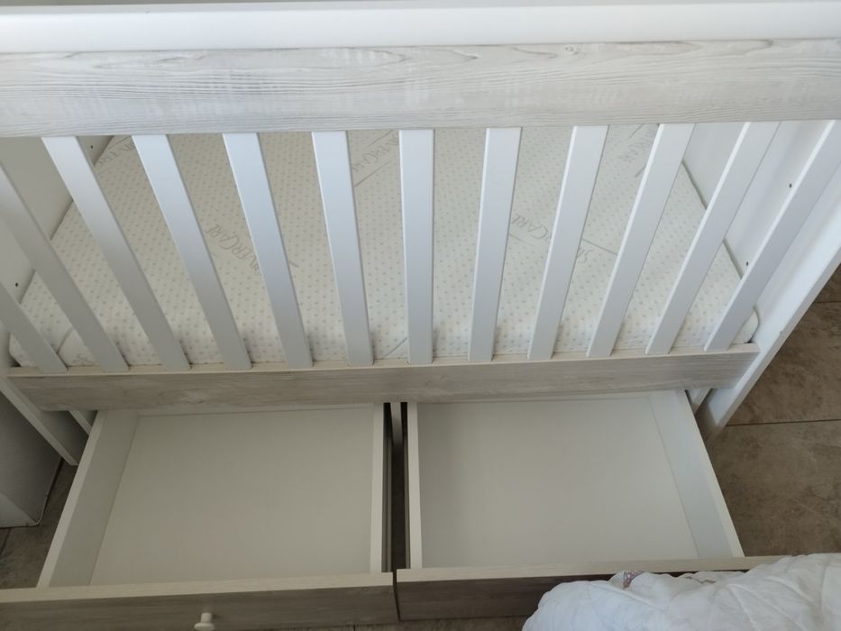 Детска дървена колара с матрак