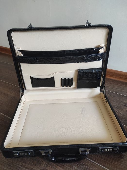 продам дипломат портфель
