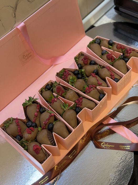 Клубника в шоколаде Алматы