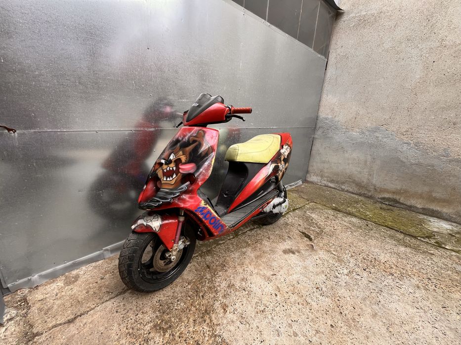 Скутер Malaguti  F12