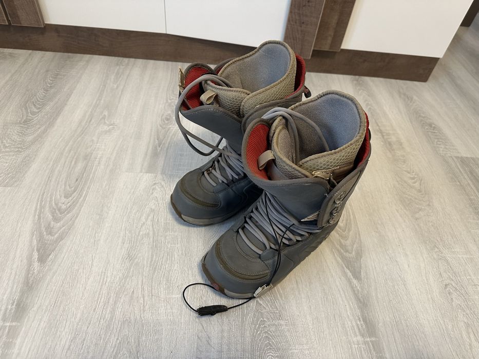 Placă snowboard , legaturi Burton , boots Burton și husă