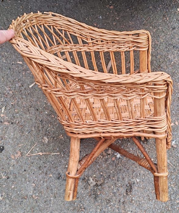 Scaun de copil și scaun pliabil negru