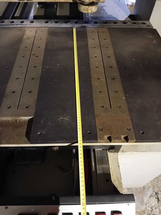 CNC маса, произведена в Англия