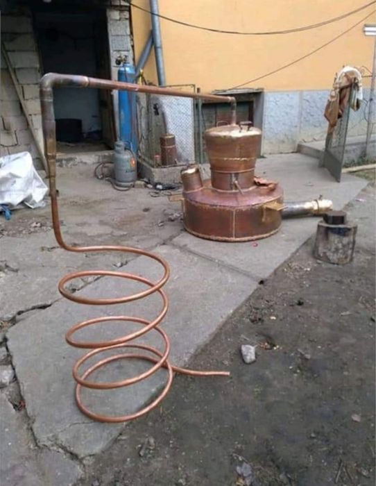 Vindem cazane Tucă 200 litre fund 5mm  peret 3mm capac 2mm răcitor tava legătură tot complet