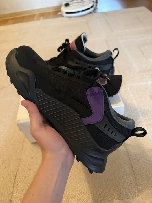 Off White Odsy.