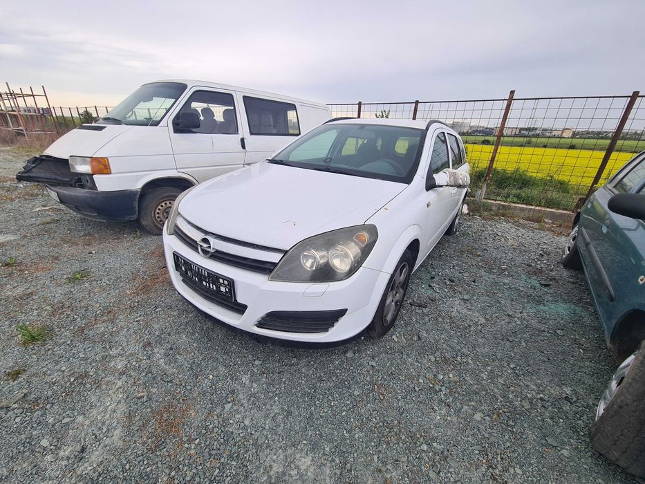 Dezmembrez opel astra h