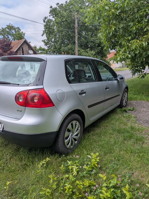 VOLKSWAGEN Golf 2005 — imagine 4