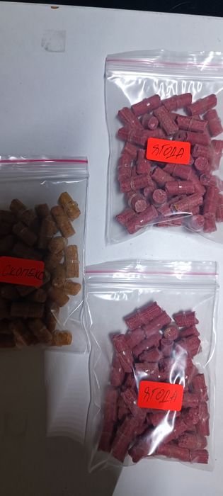 Пелети с ластичка за стръв 50бр.Ягода,ванилия,скопекс,амур