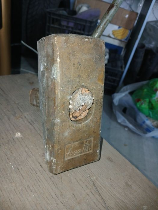 Продам кувалду взрывобезопасную