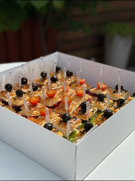 Фуршет, кейтеринг, гастробоксы