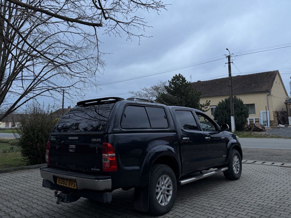 Toyota hilux 3.0 invincible