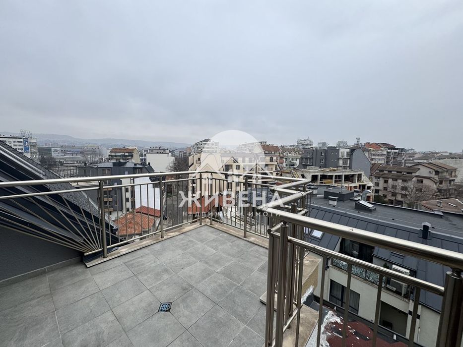 Продава се Четиристаен апартамент в Варна, Гранд Мол Варна - 238 кв.м за 847 €/кв.м - Снимка #5