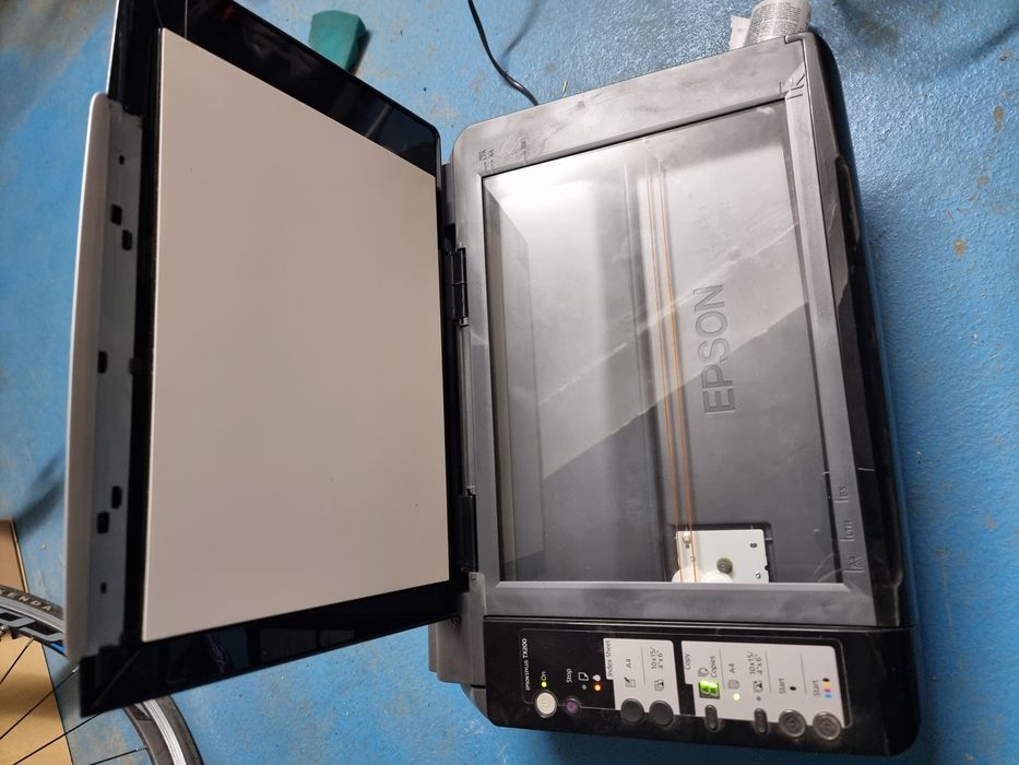 Продам EPSON на зап.части.