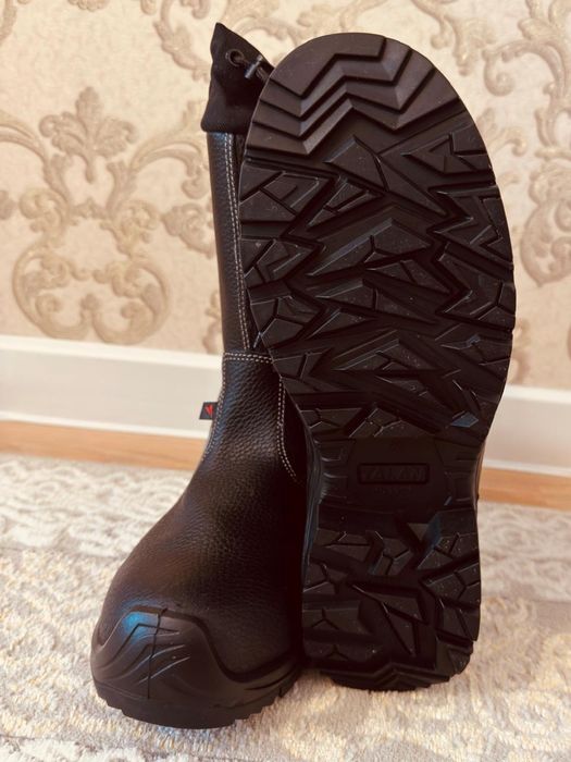 Продам обувь натуральная кожа , берц