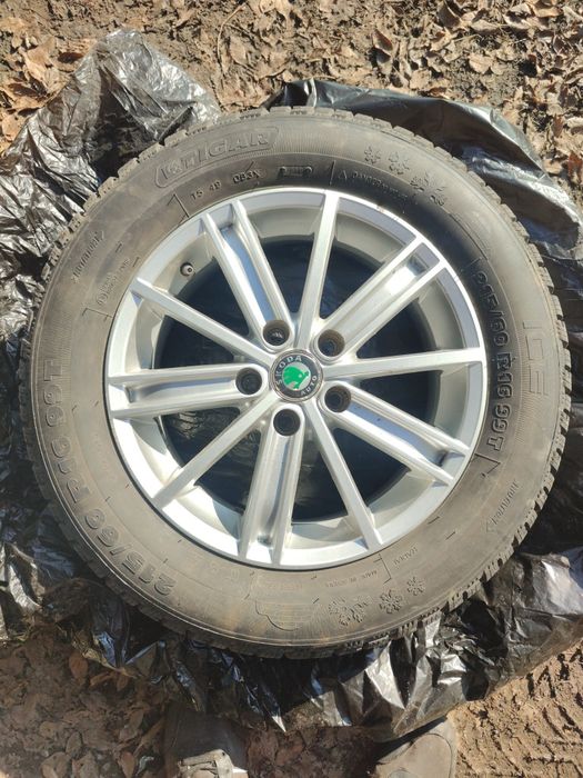 Продам комплект колес