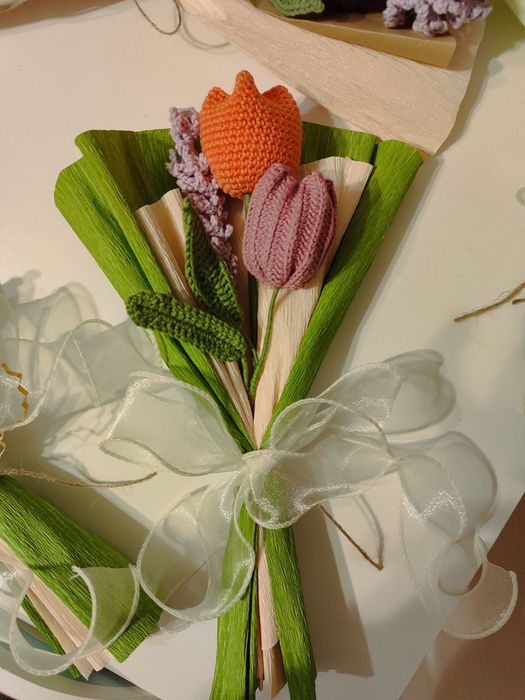 Ръчно изплетени цветя - Handmade flowers - За всякакви поводи