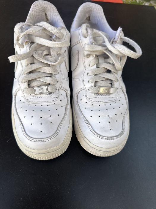 Vand adidas nike air