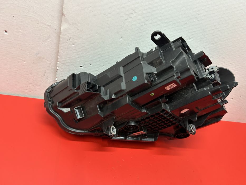 Far faruri bmw X1 F48 LCI full led adaptiv  2019-2021 dreapta