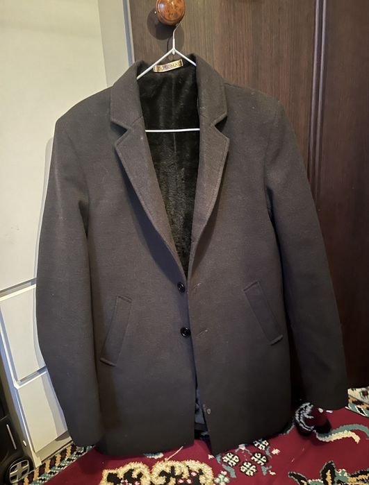 Продам мужское пальто