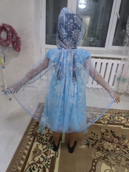 Продам Новогоднее платье