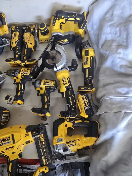 Vand scule dewalt 18V