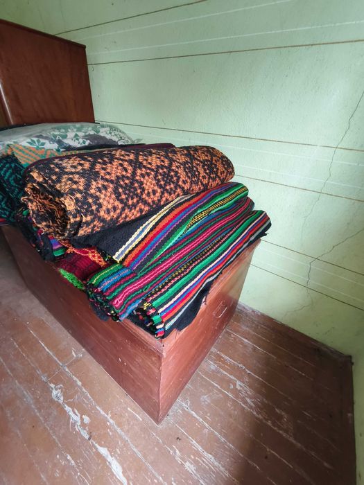 Черги, ръчно тъкани и други НОВИ