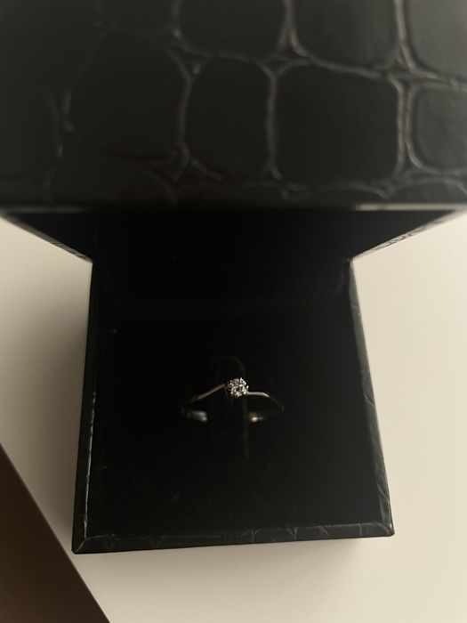 Inel aAur alb 18k cu diamnat