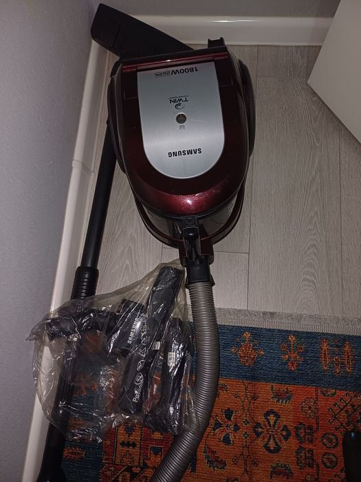 Пылесос (Samcung)