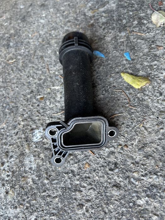 Flansa lichid racire bmw f10 f11 f30 f20 f01 f02 f06 f07 F12 f13