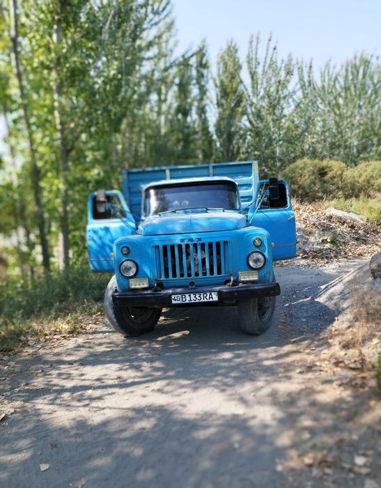 Gaz 52  Sotiladi
