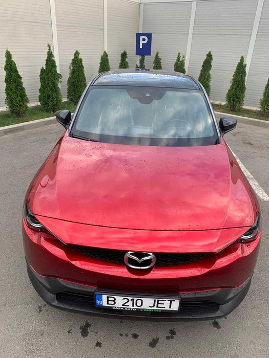 Schimb/vand cu panouri solare+baterii Mazda MX30 si Mercedes GLC