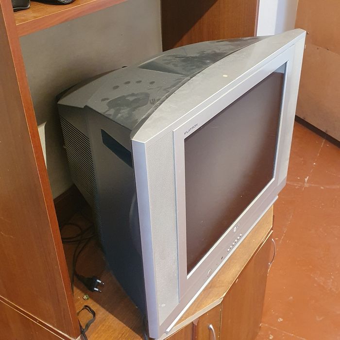 Телевизор отличнов состояний