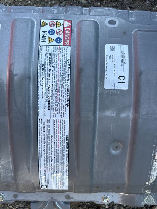 Хибридна батерия за Toyota Rav4 XA50 и Toyota Camry XV70