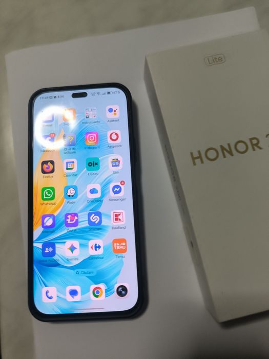 Honor 200 lite-8 GB ram- cutie