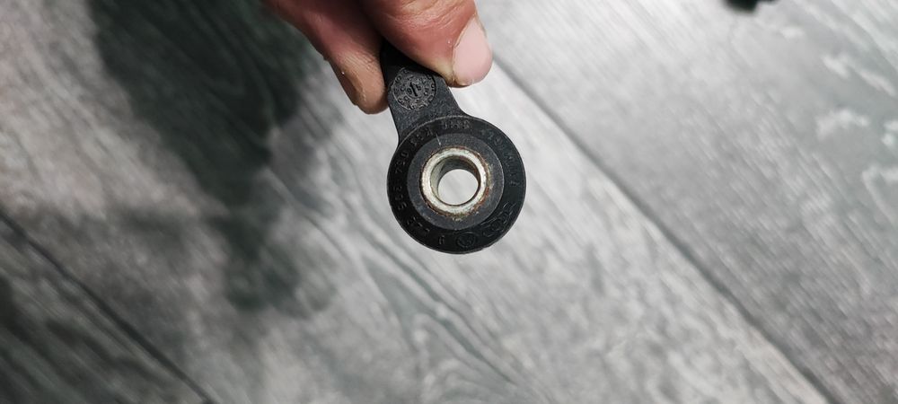 Детонационен датчик Нисан Примера 2.0 150коня