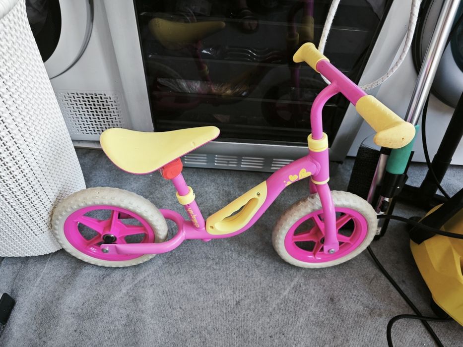 Колело за баланс Chillafish Charlie pink